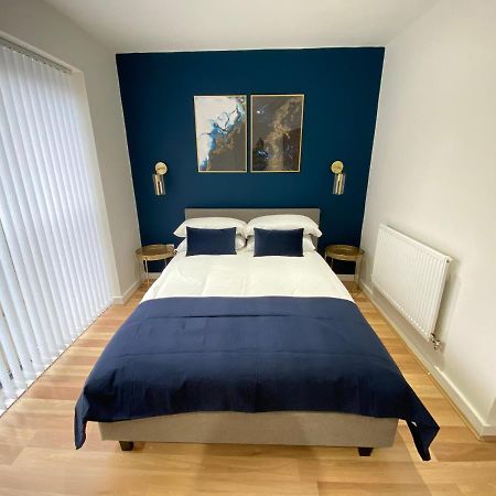 Large 5-Bed City Centre Townhouse With Secure Parking 曼彻斯特 外观 照片