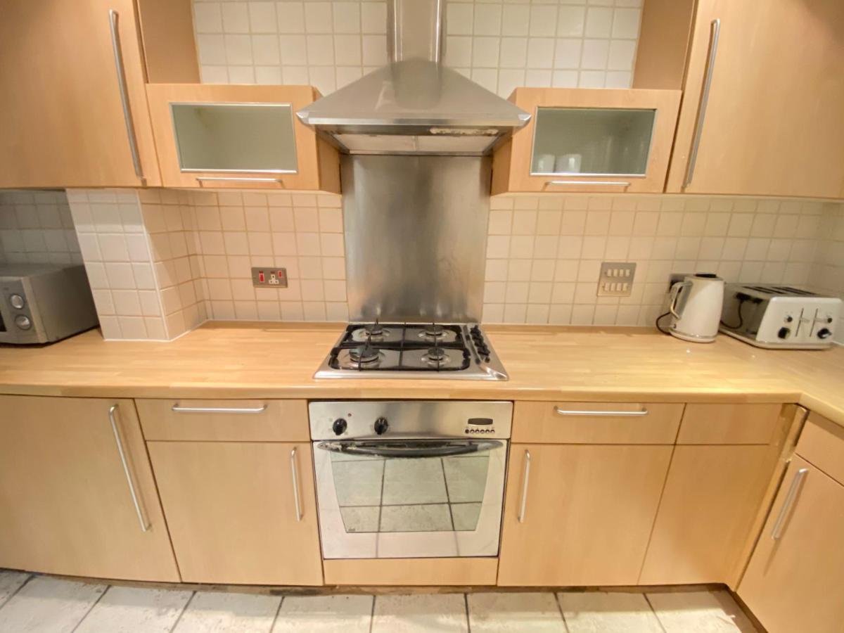 Large 5-Bed City Centre Townhouse With Secure Parking 曼彻斯特 外观 照片