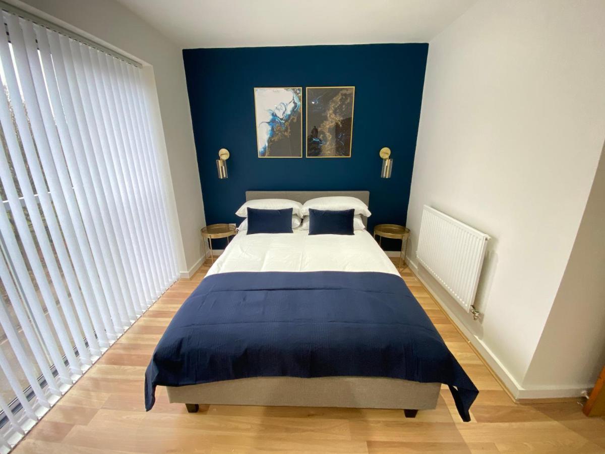 Large 5-Bed City Centre Townhouse With Secure Parking 曼彻斯特 外观 照片